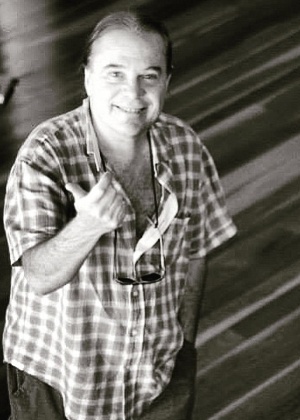 Criador de tipos dramáticos, preparador de Santoro vira número um da Globo