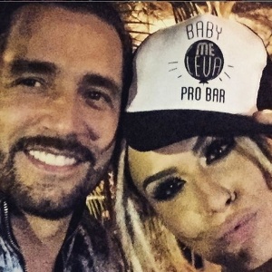 Mendigata nega romance com Latino:"Ele é meu amigo há muito tempo e só"
